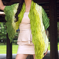 Pleated scarf Evolving Green Thailand