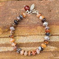 Agate and quartz beaded bracelet,