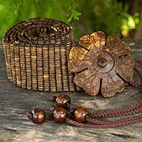 Coconut shell belt,