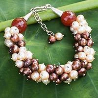 Cultured pearl and chalcedony beaded bracelet,