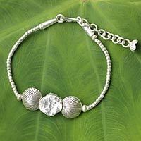 Silver pendant bracelet,