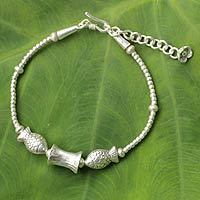 Silver pendant bracelet,
