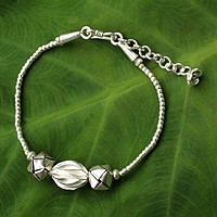 Silver pendant bracelet,