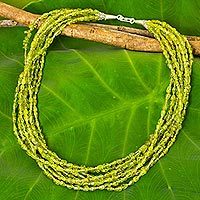 Peridot beaded strand necklace,
