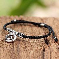 Silver pendant bracelet,