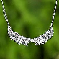 Silver pendant necklace,