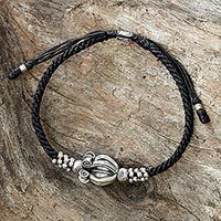 Silver beaded macrame bracelet,