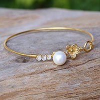 Gold plated cultured pearl and moonstone bangle bracelet,