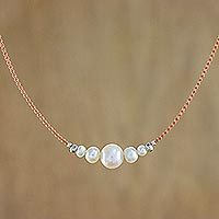 Cultured pearl beaded pendant necklace,