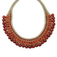 Carnelian and chalcedony pendant necklace,