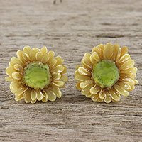 Natural flower stud earrings,