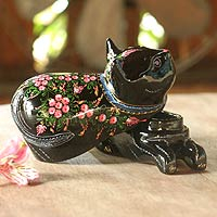 Lacquered wood box The King s Kitty Cat Thailand