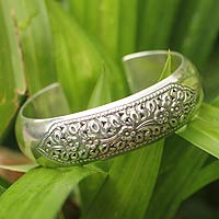 Sterling silver cuff bracelet Wild Roses Thailand