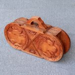 Wood backgammon set, 'Lion Meets Bull' - Wood backgammon set