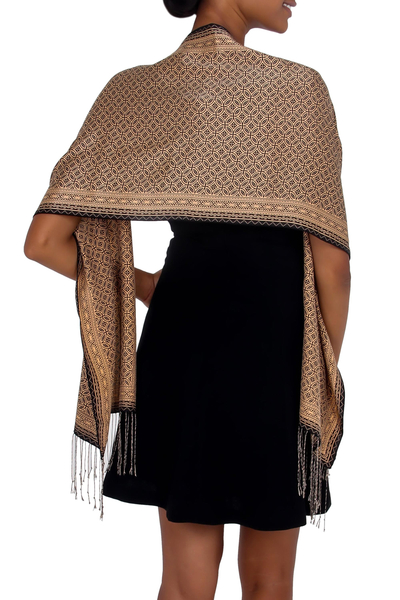 Seiden-Batikschal, „Goldene Ringe“ – Schal mit Batik-Seidenmuster
