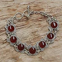 Carnelian wristband bracelet, 'Radiant Queen' - Carnelian Silver Wristband Bracelet