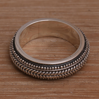 Men's sterling silver spinner ring, 'Welcome' - Men's Sterling Silver Spinner Ring Bali
