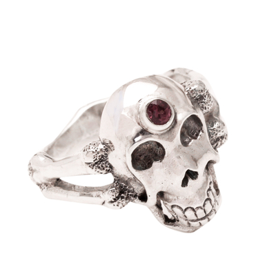Men's garnet ring, 'Pirate's Jewel' - Men's Handcrafted Silver Skull RIng