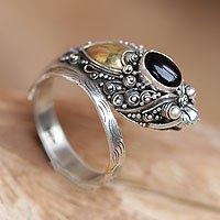 Gold accent onyx cocktail ring, 'Dragon'