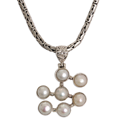 Pearl pendant necklace, 'Seven Clouds' - Sterling Silver and Pearl Pendant Necklace