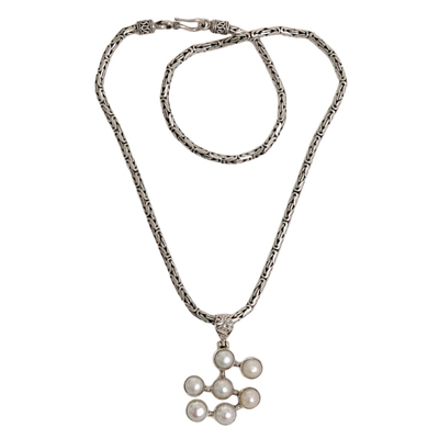 Perlenanhänger-Halskette, 'Sieben Wolken'. - Halskette aus Sterlingsilber und Perlenanhänger