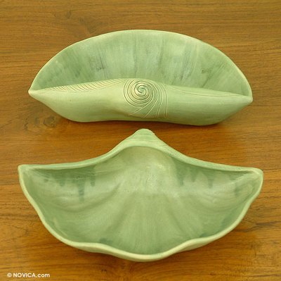 Ceramic bowls, 'Seashells' (pair) - Ceramic bowls (Pair)