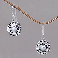 Pendientes colgantes de perlas, 'Sunny Day' - Pendientes colgantes de plata de ley con perlas