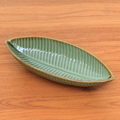 Keramikschale - Kunsthandwerklich gefertigte Blattschale aus Keramik