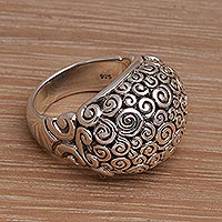 Kuppelring aus Sterlingsilber, „Wolkenblase“ – gewölbter Ring aus Sterlingsilber von Artisan Jewelry