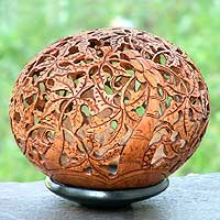 Escultura de cáscara de coco, 'Árboles de papaya' - Escultura única de cáscara de coco