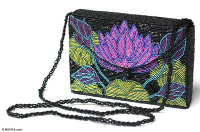 Handtasche mit Perlen - Perlenbesetzte, florale Abendtasche aus Indonesien