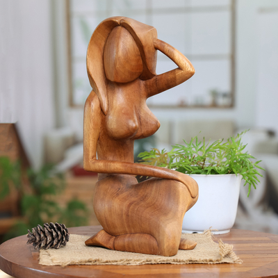 Holzskulptur - Handgefertigte weibliche Aktskulptur aus Holz