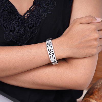 Men's sterling silver pendant bracelet, 'Balinese Hero' - Handmade Men's Sterling Silver Link Bracelet