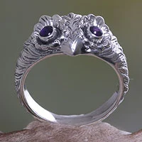 Anillo de amatista, 'Owl Wisdom' - Anillo de amatista y pájaro de plata