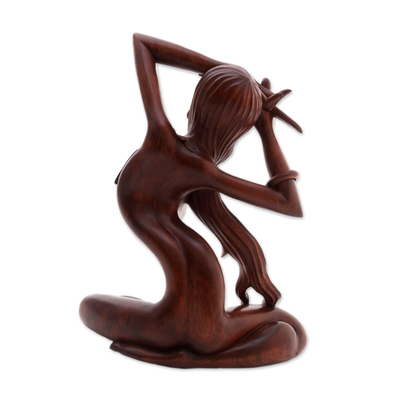 Wood statuette, 'Graceful Indah' - Wood statuette