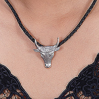Men's leather necklace, 'Longhorn'
