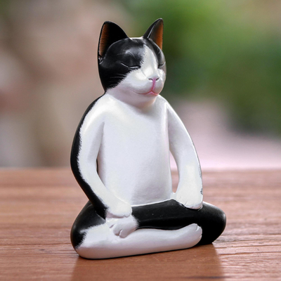 Wood statuette, 'Yoga Cat' - Wood statuette