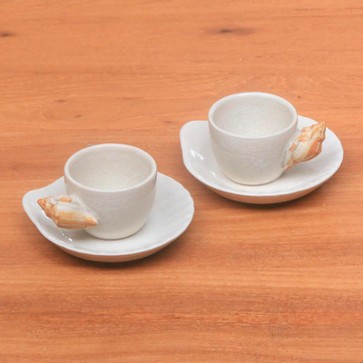 Tazas de té y platillos de cerámica, 'White Beach' (par) - Tazas y platillos de cerámica hechos a mano (par)