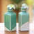 Keramische Ölflaschen, 'Frangipani' (Paar) - Grüne Blumenölflaschen aus Celadon-Keramik (Paar)