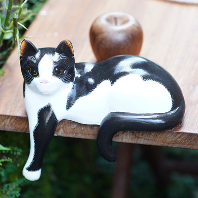Wood statuette, 'Curious Kitty' - Wood statuette