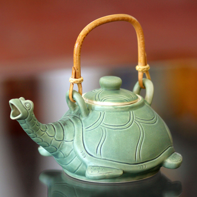 Teapot, Lingering Turtle