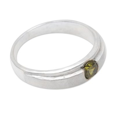 Peridot solitaire ring, 'Honeymoon' - Peridot solitaire ring