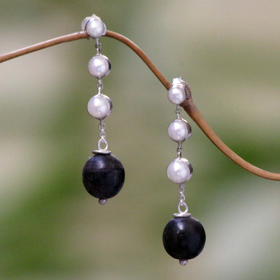 Aretes colgantes de perlas cultivadas y ébano - Aretes colgantes de perlas cultivadas y ébano