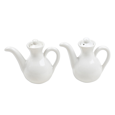 Ceramic oil and vinegar set, 'White Minimalism' (pair) - Ceramic oil and vinegar set (Pair)
