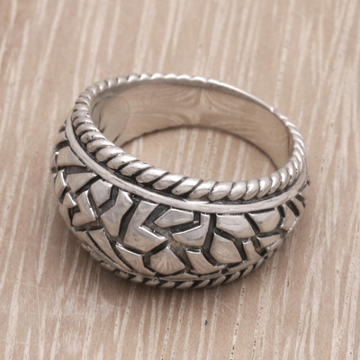 Men's sterling silver ring, 'Endless Labyrinth' - Hand Crafted Men's Sterling Silver Ring