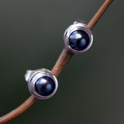 Pearl stud earrings, 'Eclipsed Moon' - Handmade grey Pearl Sterling Silver Earrings