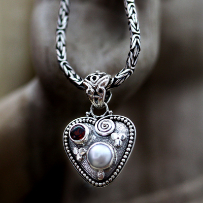 Herzkette aus Perlen und Granat - Herz-Halskette aus Sterlingsilber und Perlen