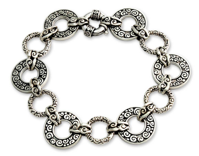 Sterling silver link bracelet, 'Unity Embrace' (7.25 inch) - Artisan Crafted Sterling Silver Link Bracelet (7.25 inch)
