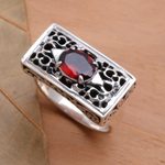Garnet filigree ring, 'Royal Coronation' - Sterling Silver and Garnet Ring