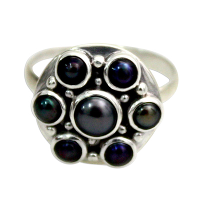 Pearl cocktail ring, 'Black Rose' - Handcrafted Silver and Pearl Flower Ring